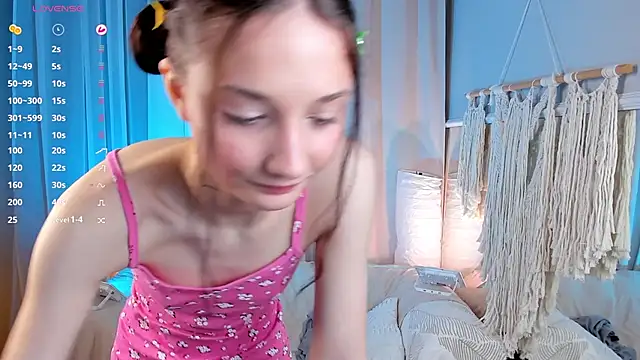 MilliMouse online show from September 20, 2025, 11:32 pm