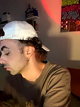 Snapshot of Inside_priv chatting on October 13, 2025, 8:10 pm Inside priv online show from October 13, 2025, 8:10 pm