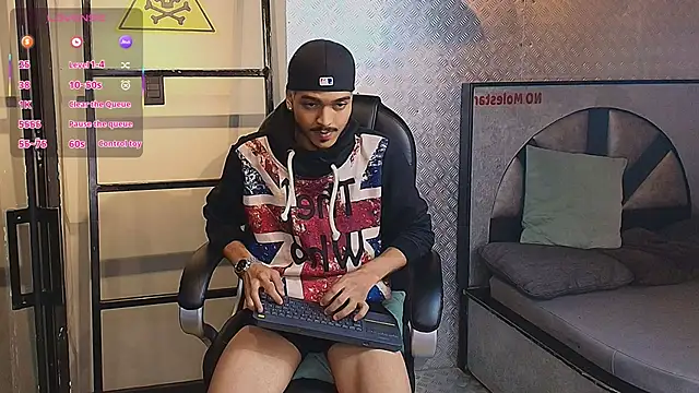 MarcusRain  online show from October 1, 2025, 2:17 am