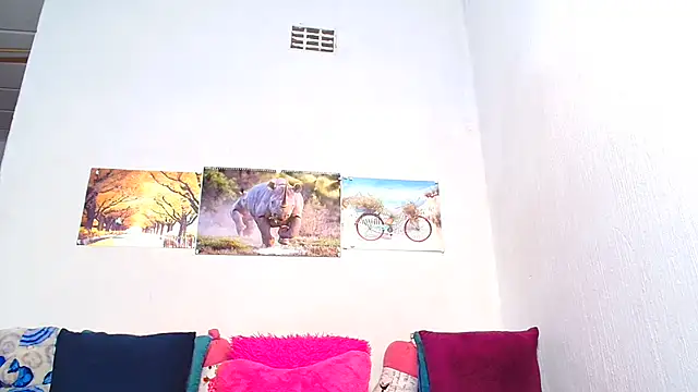 Snapshot of LoloQueen5 chatting on September 9, 2025, 3:16 am LoloQueen5 online show from September 9, 2025, 3:16 am