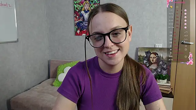 Violetwin online show from October 1, 2025, 6:12 pm