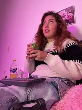 Samantha 2190 online show from February 8, 2026, 4:21 am