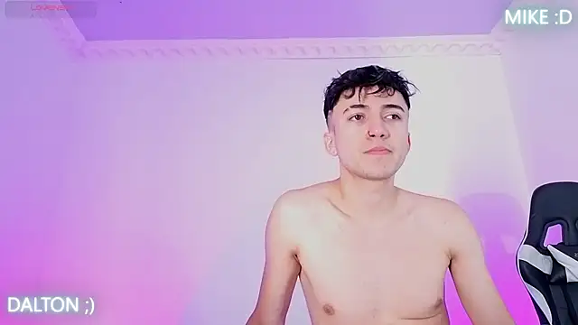 Snapshot of Mike_Benelli chatting on December 14, 2025, 1:49 pm Mike Benelli online show from December 14, 2025, 1:49 pm