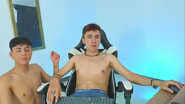 Snapshot of Mike_Benelli chatting on September 29, 2025, 11:32 pm Mike Benelli online show from September 29, 2025, 11:32 pm