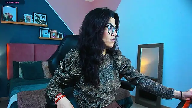 Snapshot of Esmeralda_CO chatting on February 7, 2026, 12:13 pm Esmeralda CO online show from February 7, 2026, 12:13 pm