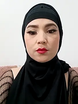 Snapshot of jamila_zair chatting on April 9, 2026, 3:29 pm jamila zair online show from April 9, 2026, 3:29 pm