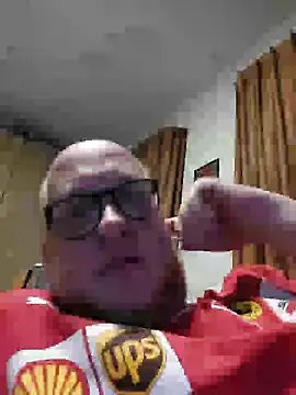 geilerd122 online show from September 22, 2025, 9:54 pm