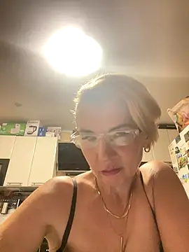 Snapshot of natasha251 chatting on October 26, 2025, 11:38 pm natasha251 online show from October 26, 2025, 11:38 pm