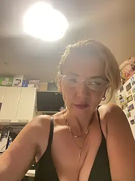 Snapshot of natasha251 chatting on October 28, 2025, 11:58 pm natasha251 online show from October 28, 2025, 11:58 pm