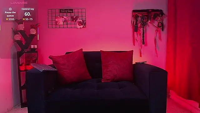 Snapshot of Daphne_Clarke chatting on November 18, 2025, 10:40 am Daphne Clarke online show from November 18, 2025, 10:40 am