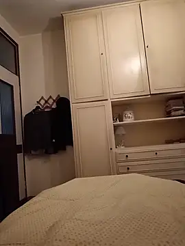 Empi19cm online show from April 8, 2026, 5:31 am