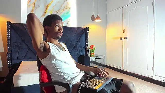 Snapshot of nero_reyd chatting on February 27, 2026, 7:35 pm nero reyd online show from February 27, 2026, 7:35 pm