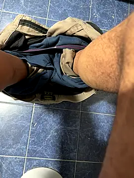 maialexte online show from December 16, 2025, 5:00 am