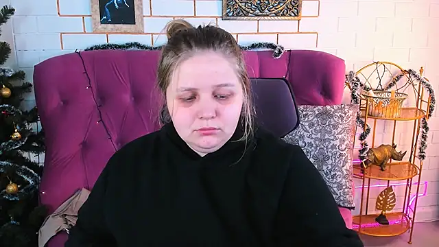 Snapshot of SladaDell chatting on January 15, 2026, 9:12 am SladaDell online show from January 15, 2026, 9:12 am