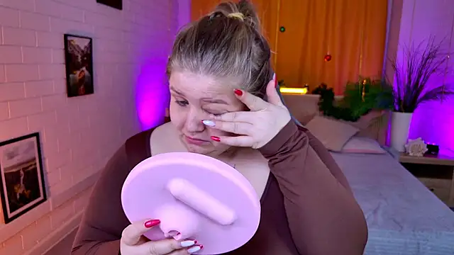 Snapshot of SladaDell chatting on January 10, 2026, 9:15 am SladaDell online show from January 10, 2026, 9:15 am