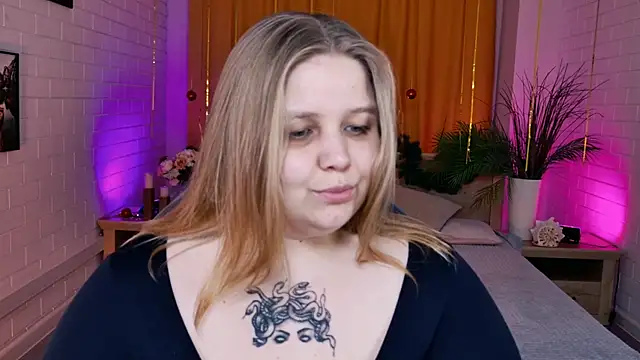 Snapshot of SladaDell chatting on January 11, 2026, 9:16 am SladaDell online show from January 11, 2026, 9:16 am