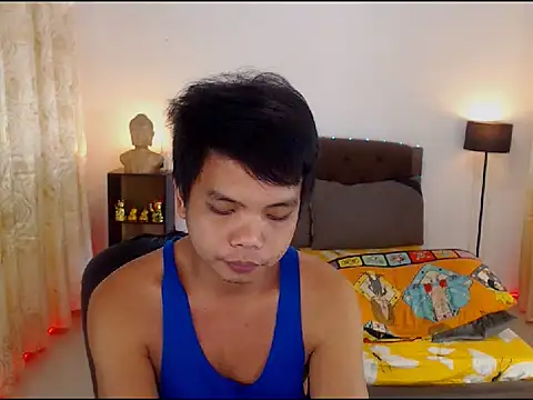 Snapshot of XExtraServiceManX chatting on December 2, 2025, 4:47 am XExtraServiceManX online show from December 2, 2025, 4:47 am