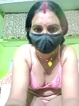 Snapshot of ZIVAA chatting on April 16, 2026, 8:04 am ZIVAA online show from April 16, 2026, 8:04 am