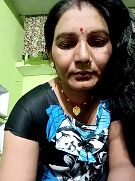 Snapshot of ZIVAA chatting on May 24, 2026, 6:02 am ZIVAA online show from May 24, 2026, 6:02 am