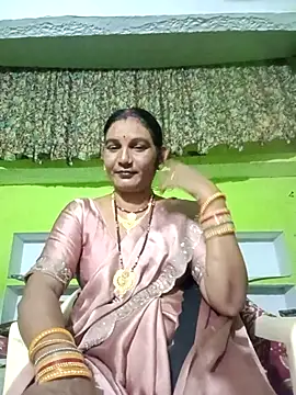 Snapshot of ZIVAA chatting on April 25, 2026, 6:16 pm ZIVAA online show from April 25, 2026, 6:16 pm