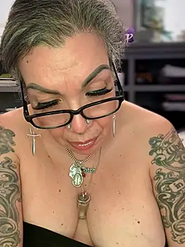 Snapshot of dieseldame1313 chatting on March 28, 2026, 2:56 am dieseldame1313 online show from March 28, 2026, 2:56 am