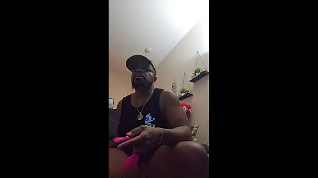 Snapshot of Str8ishVegasGuy chatting on January 15, 2026, 3:04 pm Str8ishVegasGuy online show from January 15, 2026, 3:04 pm