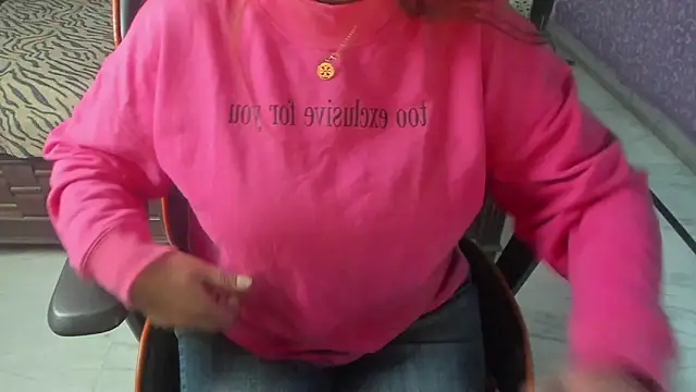 ShylaGill online show from December 1, 2025, 3:46 pm