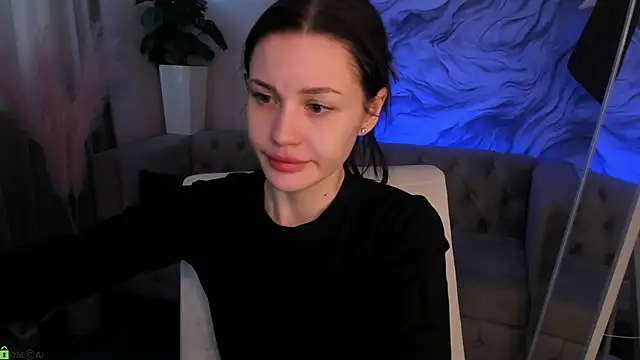 Aria Mila online show from April 16, 2026, 3:07 am