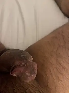 Moy27m online show from November 21, 2025, 10:42 pm