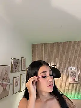 Natti london online show from March 18, 2026, 5:32 am