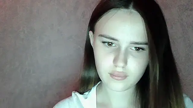 SweetLoraa online show from July 30, 2026, 4:39 pm