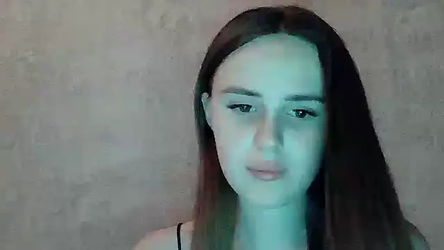 SweetLoraa online show from July 19, 2026, 7:54 pm
