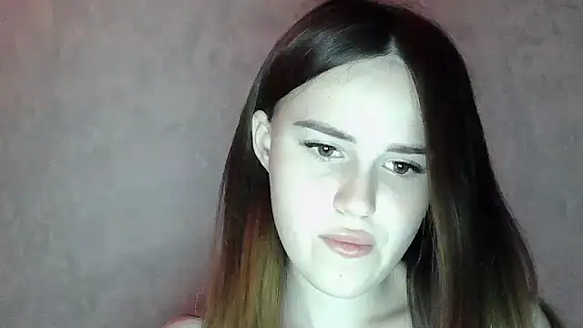 SweetLoraa online show from July 23, 2026, 7:21 pm