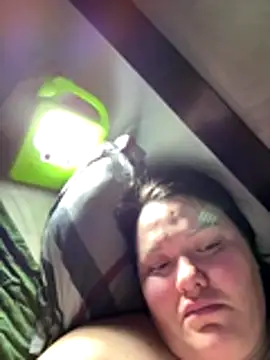 Snapshot of SunnyLeila2101 chatting on December 18, 2025, 4:06 am SunnyLeila2101 online show from December 18, 2025, 4:06 am