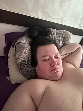 Snapshot of SunnyLeila2101 chatting on February 17, 2026, 6:44 am SunnyLeila2101 online show from February 17, 2026, 6:44 am