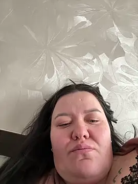 Snapshot of SunnyLeila2101 chatting on December 22, 2025, 10:26 am SunnyLeila2101 online show from December 22, 2025, 10:26 am