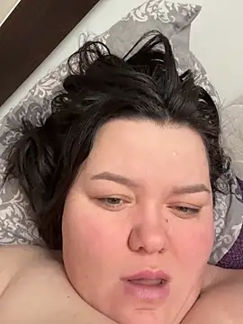 Snapshot of SunnyLeila2101 chatting on February 9, 2026, 8:23 am SunnyLeila2101 online show from February 9, 2026, 8:23 am