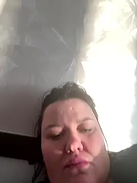 Snapshot of SunnyLeila2101 chatting on January 12, 2026, 1:07 pm SunnyLeila2101 online show from January 12, 2026, 1:07 pm