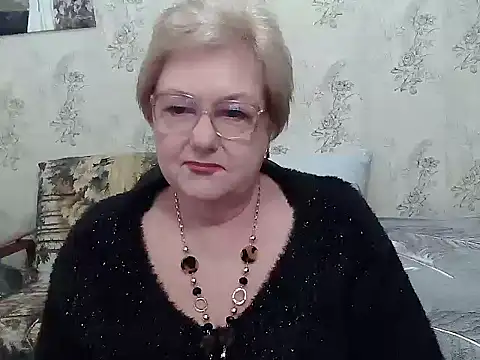 Snapshot of Renata62011 chatting on March 10, 2026, 6:28 am Renata62011 online show from March 10, 2026, 6:28 am