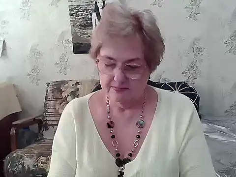 Snapshot of Renata62011 chatting on April 5, 2026, 11:50 am Renata62011 online show from April 5, 2026, 11:50 am