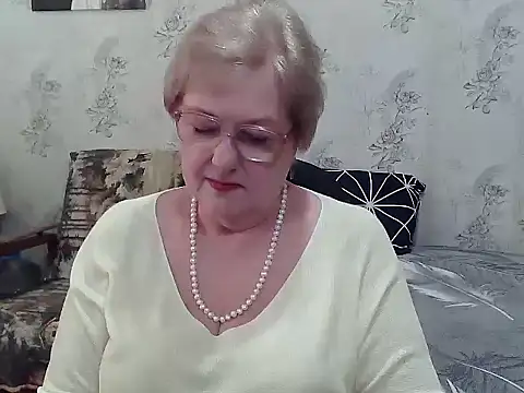 Snapshot of Renata62011 chatting on March 27, 2026, 12:39 pm Renata62011 online show from March 27, 2026, 12:39 pm