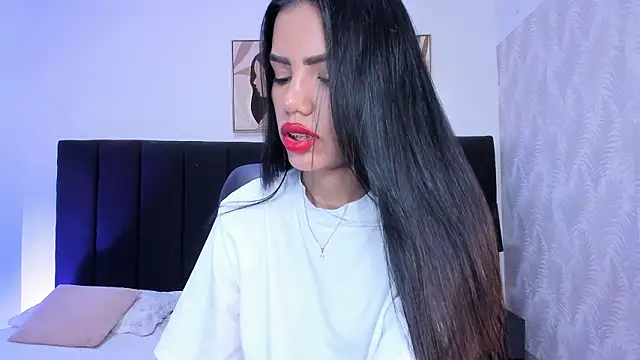 Snapshot of kaylaadams7 chatting on February 3, 2026, 11:37 am kaylaadams7 online show from February 3, 2026, 11:37 am