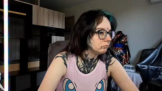 HighelikeGirl online show from October 22, 2025, 7:19 am