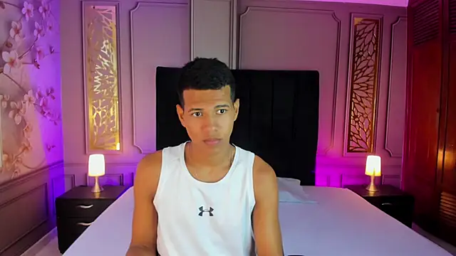 Snapshot of KingStark_ chatting on October 23, 2025, 11:20 am KingStark online show from October 23, 2025, 11:20 am