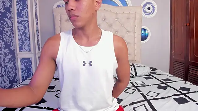 Snapshot of KingStark_ chatting on December 14, 2025, 4:40 am KingStark online show from December 14, 2025, 4:40 am