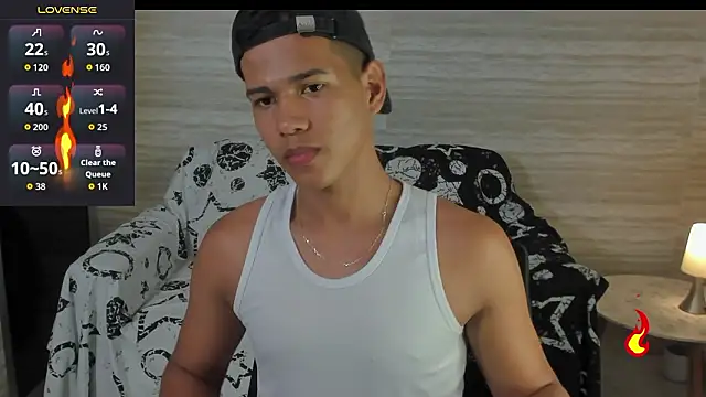 Snapshot of KingStark_ chatting on January 18, 2026, 3:43 am KingStark online show from January 18, 2026, 3:43 am