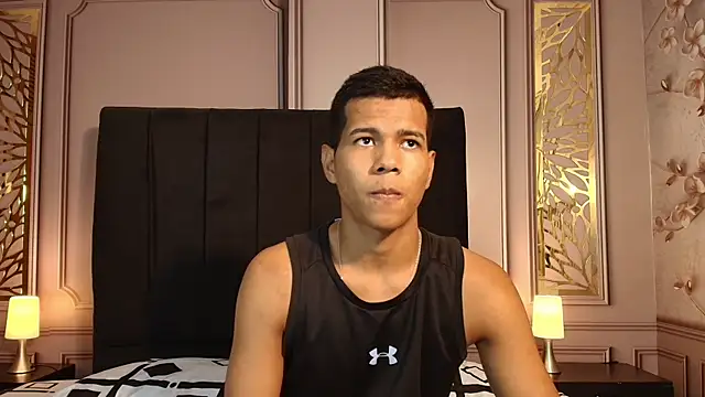 Snapshot of KingStark_ chatting on December 20, 2025, 3:42 am KingStark online show from December 20, 2025, 3:42 am