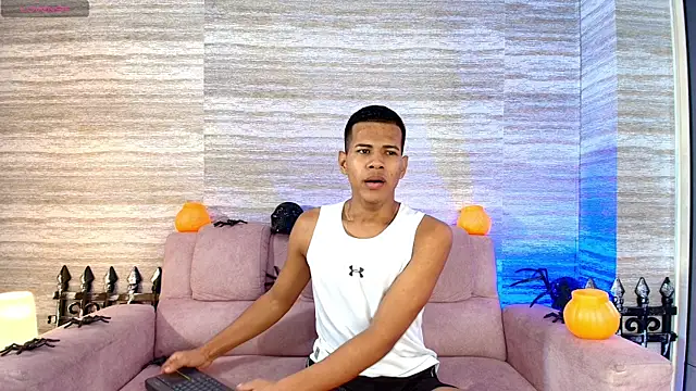 Snapshot of KingStark_ chatting on October 16, 2025, 12:02 pm KingStark online show from October 16, 2025, 12:02 pm