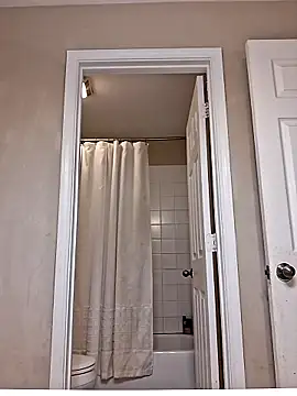 KeYBuMp323 online show from October 2, 2025, 2:31 pm