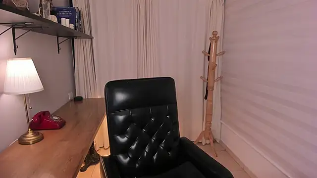 Snapshot of Odette_bulgari chatting on February 13, 2026, 10:37 am Odette bulgari online show from February 13, 2026, 10:37 am